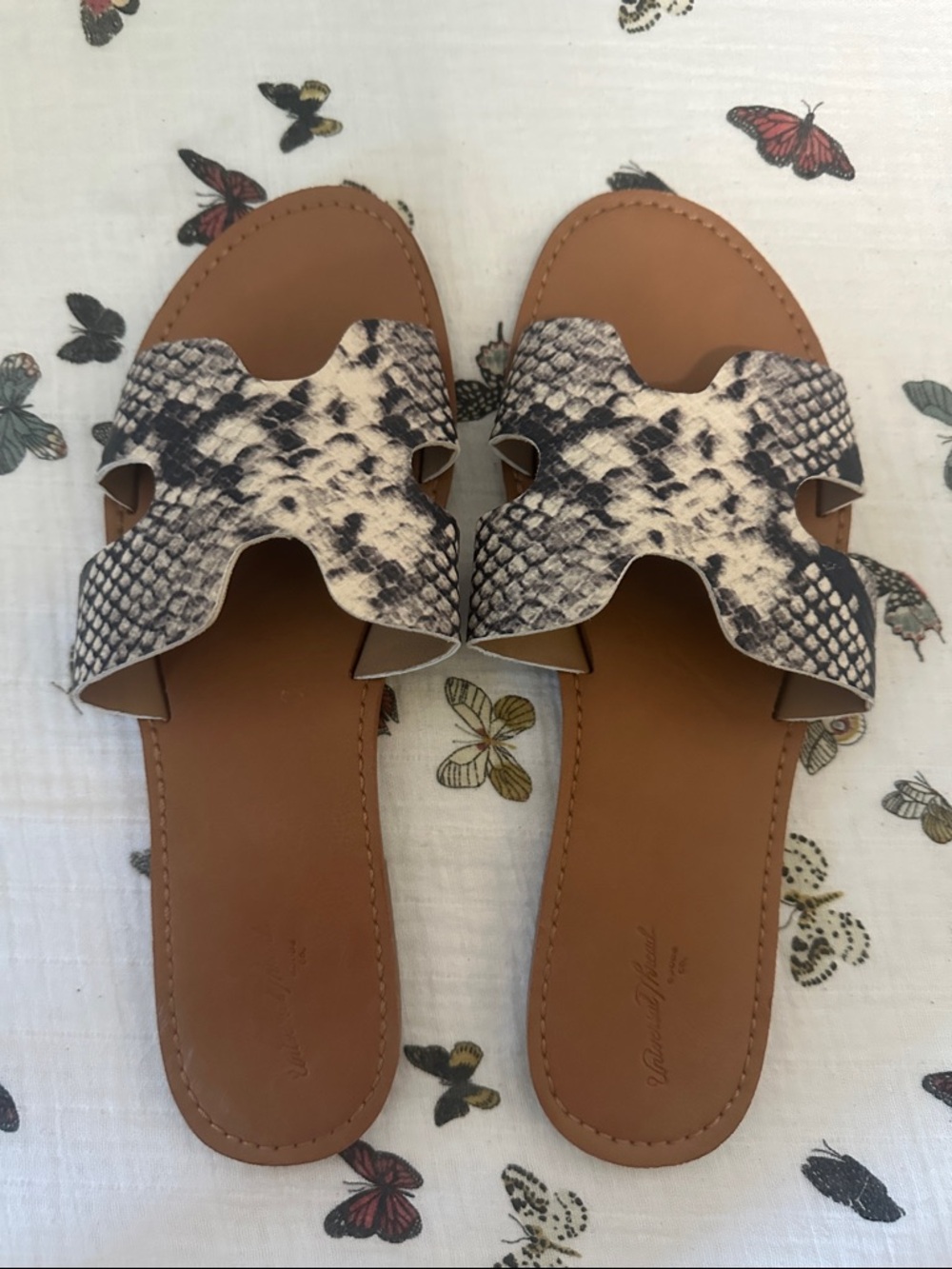 Universal Thread Snake-Print Slide Sandals in Brown and Black
